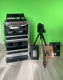 Komplett-Profi-Streaming-Equipment für Live-Produktionen inkl. Kamera, ATEM, Controllers, Miks, Receiver etc Komplett-Profi-Streaming-Equipment für Live-Produktionen inkl. Kamera, ATEM, Controllers, Miks, Receiver etc