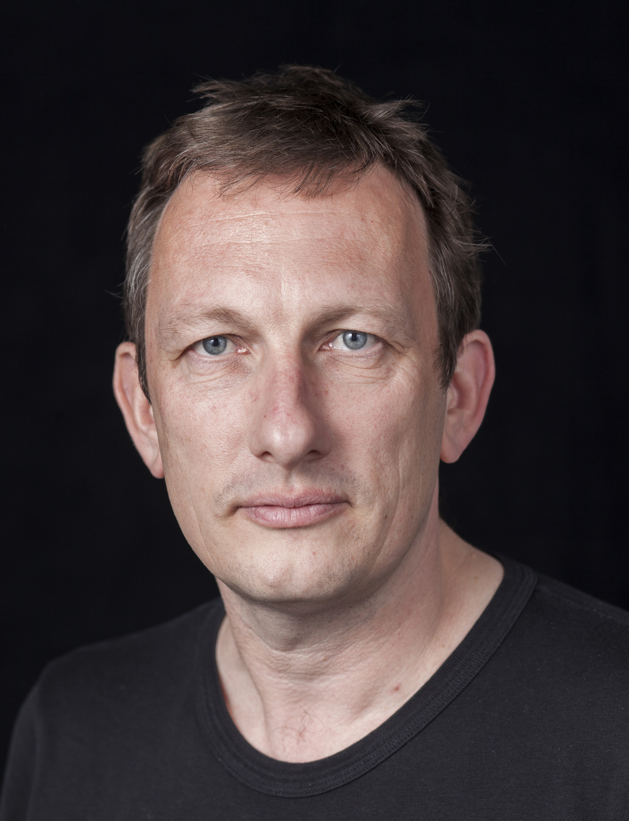 Simon Ledermann